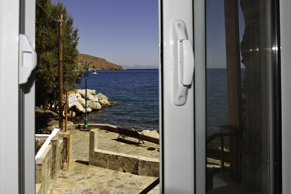 Spiros Apartments Ливадия Экстерьер фото